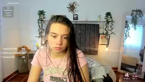 Snapshot of im_tulipan chatting on June 15, 2026, 8:00 pm im_tulipan online show from June 15, 2026, 8:00 pm