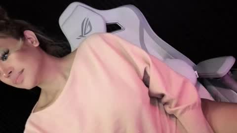 Candy Moore online show from March 25, 2026, 2:12 pm