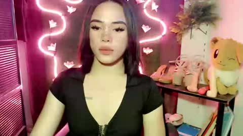 Hii love online show from November 10, 2025, 8:35 am