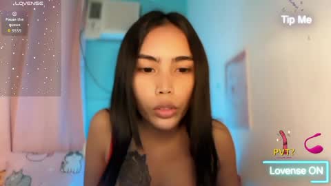 Snapshot of im_your_sexy_wifexxx chatting on April 24, 2026, 4:53 pm Ms. M online show from April 24, 2026, 4:53 pm