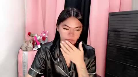 im_yourfairyannaxx online show from October 1, 2025, 3:01 am