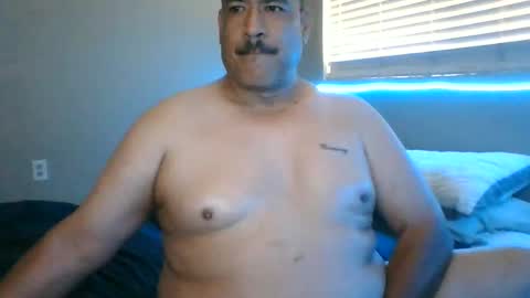 Snapshot of imbackmandosuknw chatting on November 24, 2025, 5:34 pm imbackmandosuknw online show from November 24, 2025, 5:34 pm