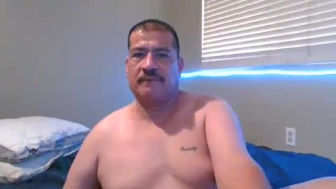 Snapshot of imbackmandosuknw chatting on November 29, 2025, 6:00 pm imbackmandosuknw online show from November 29, 2025, 6:00 pm