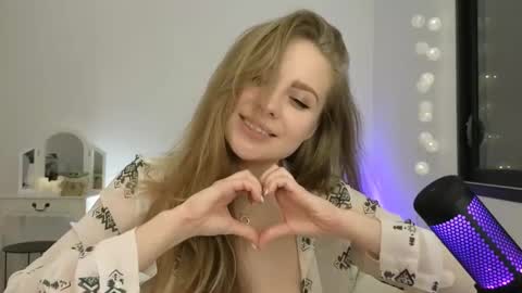 ImKeira online show from January 15, 2025, 10:35 pm