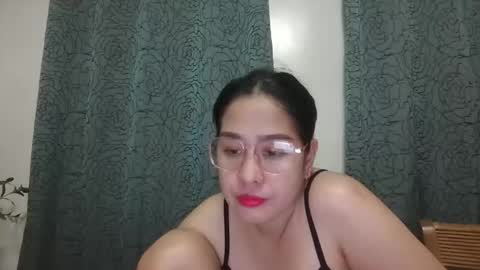 Immaculate02 online show from April 18, 2026, 5:55 am