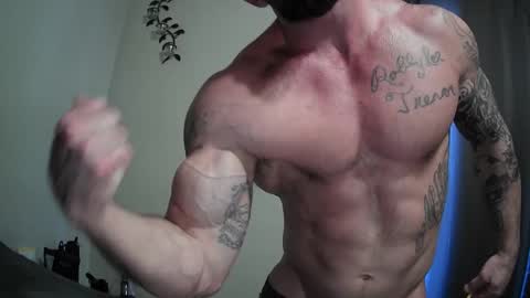 Majordadbod101 online show from January 13, 2025, 8:26 pm