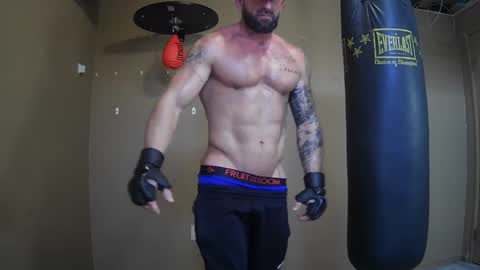 Majordadbod101 online show from January 15, 2025, 4:11 pm