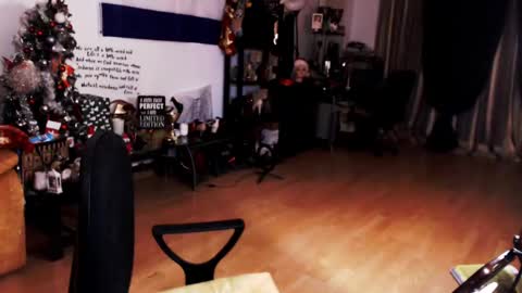 Empress online show from February 5, 2025, 12:53 am