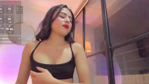 imsofia_dy online show from June 25, 2026, 12:43 am
