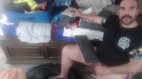 I use to be imeverythingandnothing online show from December 5, 2024, 8:00 pm