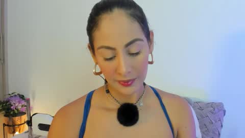 imvickyrachell_ online show from September 23, 2025, 2:20 pm
