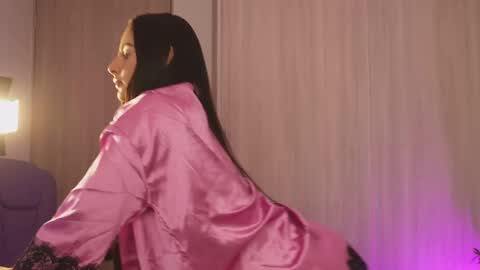 imvickyrachell_ online show from October 22, 2025, 3:01 pm