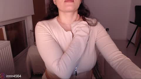 Lin online show from April 8, 2026, 6:08 pm