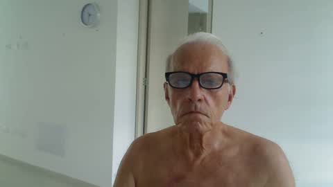 Snapshot of incendiado chatting on September 14, 2025, 3:33 pm incendiado online show from September 14, 2025, 3:33 pm