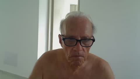 Snapshot of incendiado chatting on October 16, 2025, 5:47 pm incendiado online show from October 16, 2025, 5:47 pm