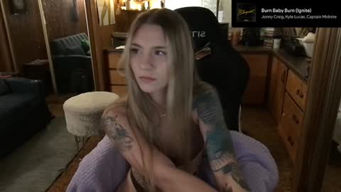 Carter online show from January 3, 2025, 10:52 am