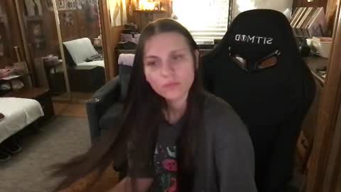 Snapshot of incognitoqueen chatting on June 25, 2026, 5:34 am Carter online show from June 25, 2026, 5:34 am