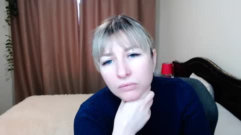 incredible_ariela online show from December 15, 2024, 10:50 am