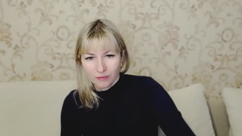 incredible_ariela online show from January 6, 2025, 10:02 am
