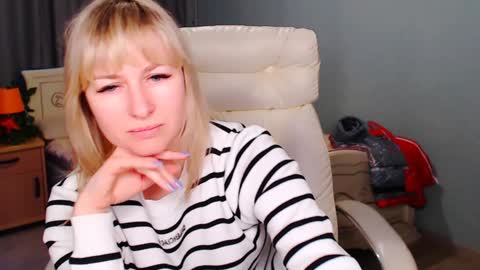 incredible_ariela online show from January 18, 2025, 12:26 pm