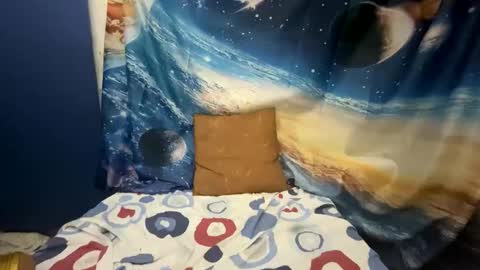 Snapshot of incredulous1708 chatting on October 29, 2025, 2:36 am incredulous1708 online show from October 29, 2025, 2:36 am