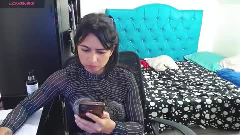 incubus_couple1 online show from February 10, 2025, 1:14 am