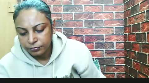 Snapshot of indian_spice_girl chatting on June 22, 2026, 9:17 am indian_spice_girl online show from June 22, 2026, 9:17 am