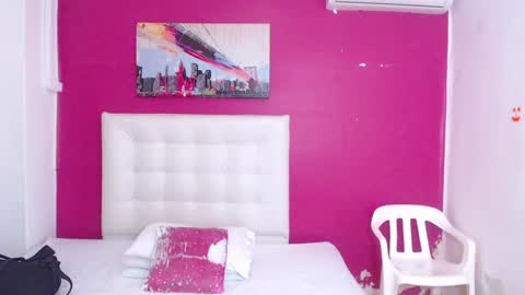 indian_whore18 online show from February 4, 2025, 3:44 am