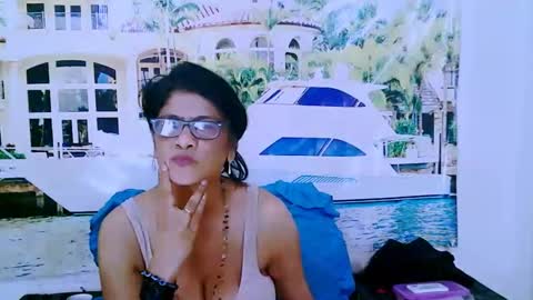 Femiez online show from January 18, 2025, 12:57 pm