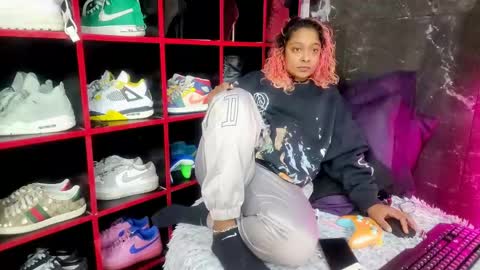 Snapshot of indianbeauty27_ chatting on May 16, 2026, 7:38 am Nikki online show from May 16, 2026, 7:38 am