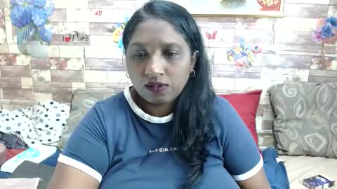 Snapshot of indianblue3 chatting on October 27, 2025, 10:08 am tracy online show from October 27, 2025, 10:08 am