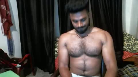 Snapshot of indianbull2023 chatting on October 23, 2025, 7:56 pm indian slim boy with big for u online show from October 23, 2025, 7:56 pm