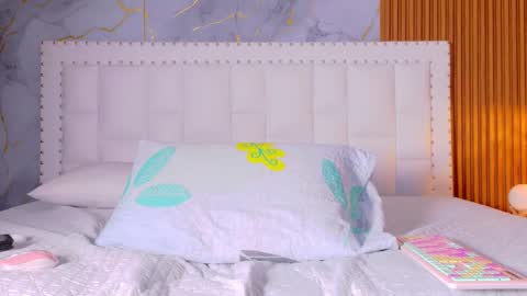 LITTLE AINHOA  online show from October 28, 2025, 7:38 pm