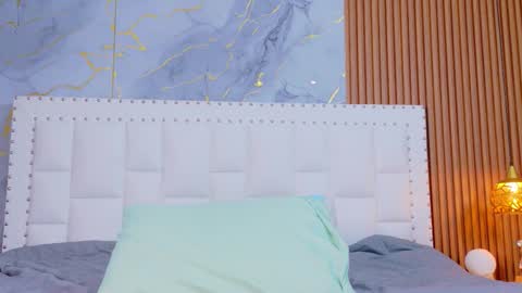 LITTLE AINHOA  online show from December 5, 2025, 7:21 pm