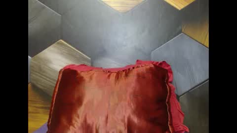 indiandeluxe online show from November 26, 2025, 4:08 pm