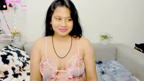 PARADISEQUEEN online show from January 20, 2025, 2:25 pm