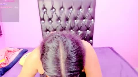 PARADISEQUEEN online show from February 1, 2025, 12:47 pm