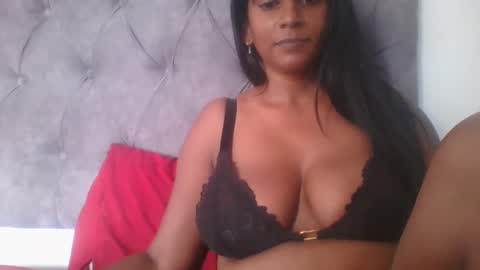 Snapshot of indianjasmin chatting on December 9, 2024, 10:00 am priya online show from December 9, 2024, 10:00 am