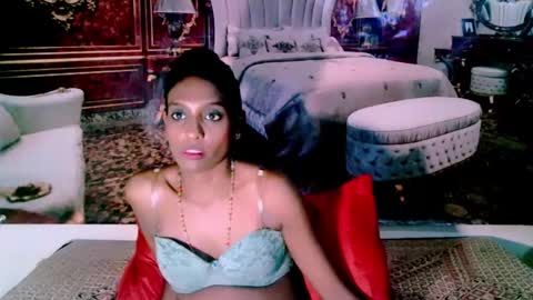 Leah online show from December 30, 2024, 12:09 pm