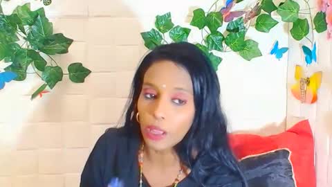 Leah online show from September 20, 2025, 5:47 pm
