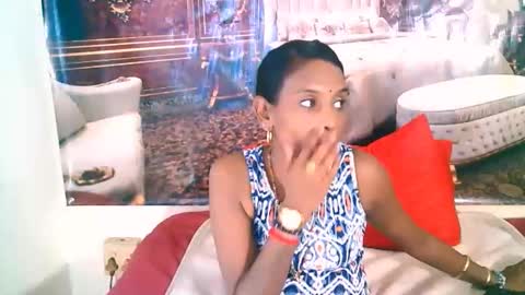 Leah online show from October 10, 2025, 6:45 am
