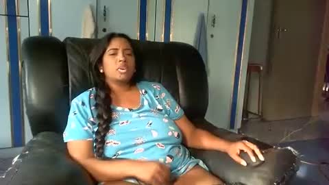 Indianpalgal69 online show from December 3, 2024, 2:27 pm