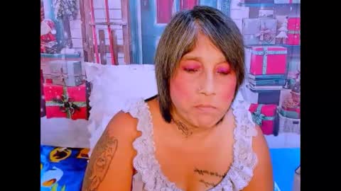 indianroxy27 online show from December 3, 2025, 6:39 pm