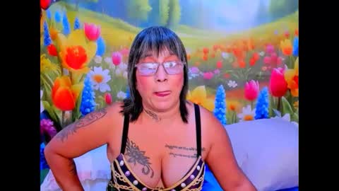 indianroxy27 online show from May 9, 2026, 8:14 pm