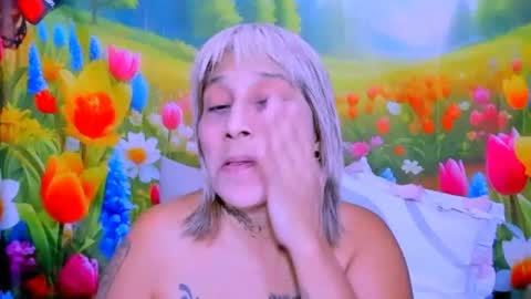 indianroxy27 online show from June 25, 2026, 7:02 am