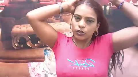 indiansexyass4u2luv online show from January 13, 2025, 3:36 pm