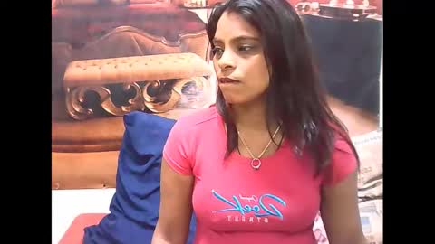 indiansexyass4u2luv online show from February 9, 2025, 7:30 pm