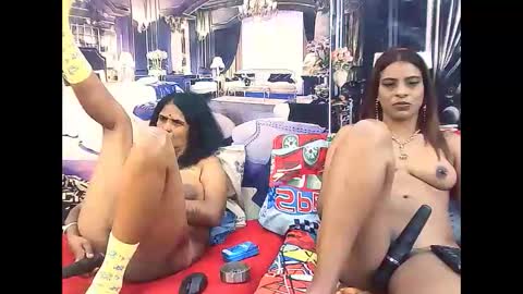 indiansexyass4u2luv online show from February 14, 2026, 11:12 pm