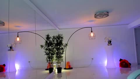 Hellen online show from January 8, 2025, 1:41 pm