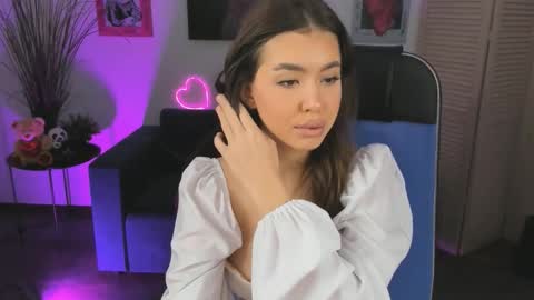 INDIGO online show from November 22, 2025, 4:55 am